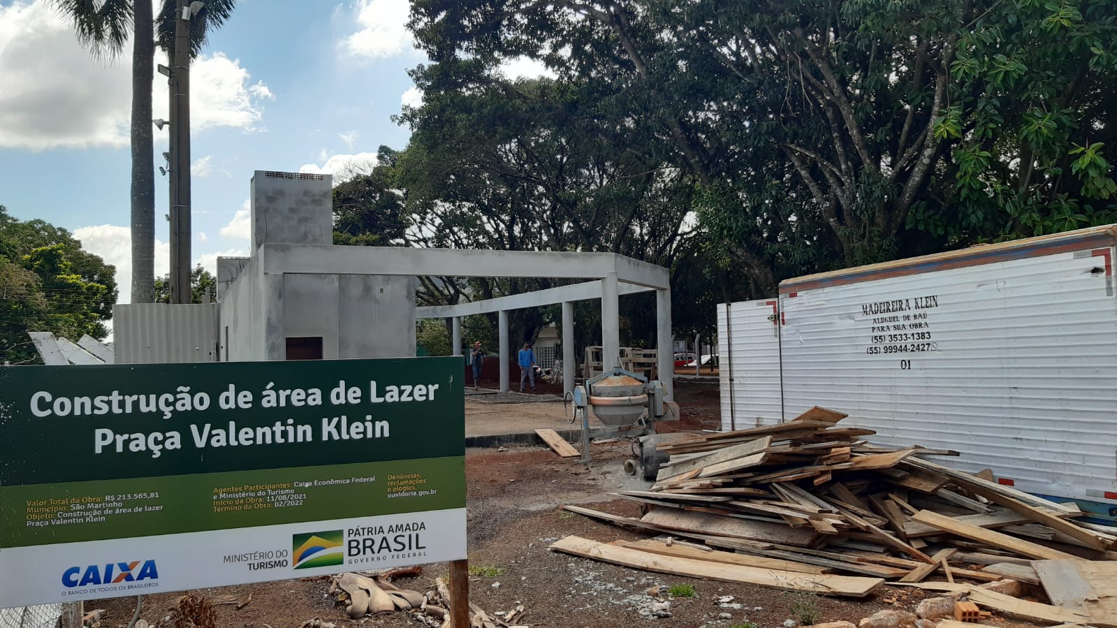 Obras do quiosque da praça em fase avançada de construção